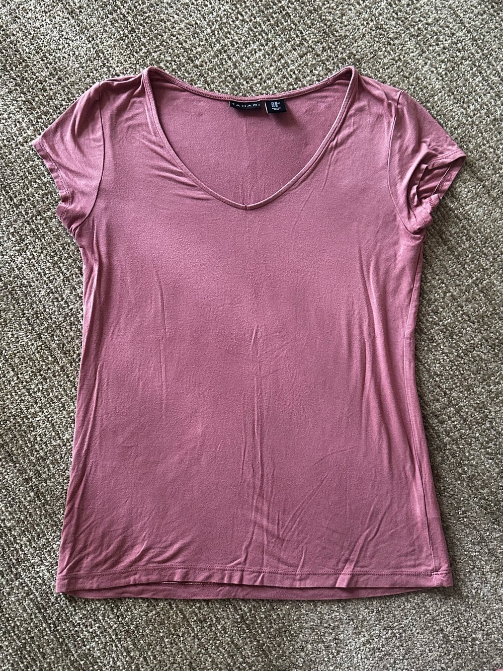 Tahari Women’s Dusty Rose/Pink V-Neck Short Sleeve Tee Shirt - Medium